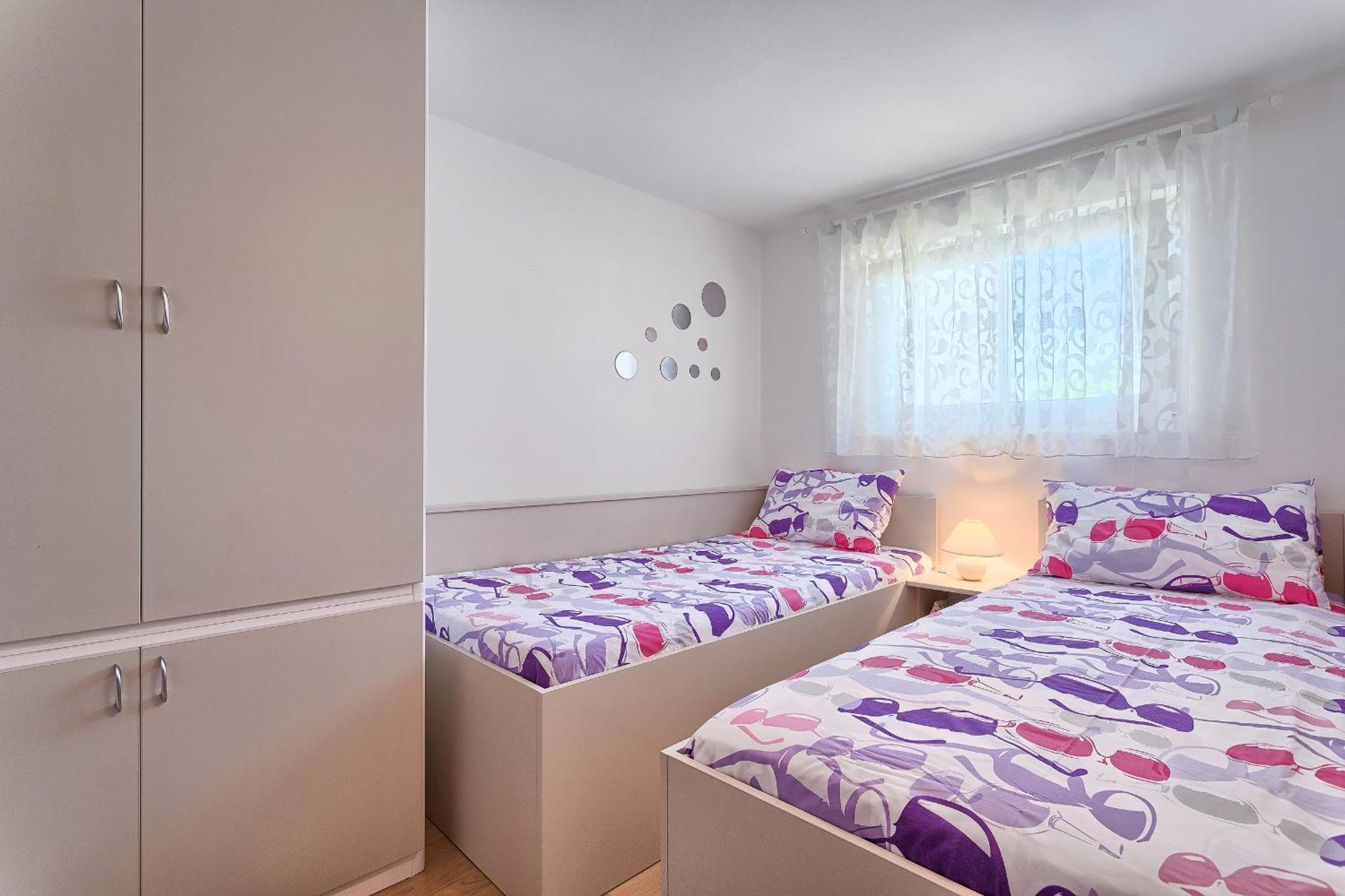 Apartments Vlasta Premantura Bagian luar foto